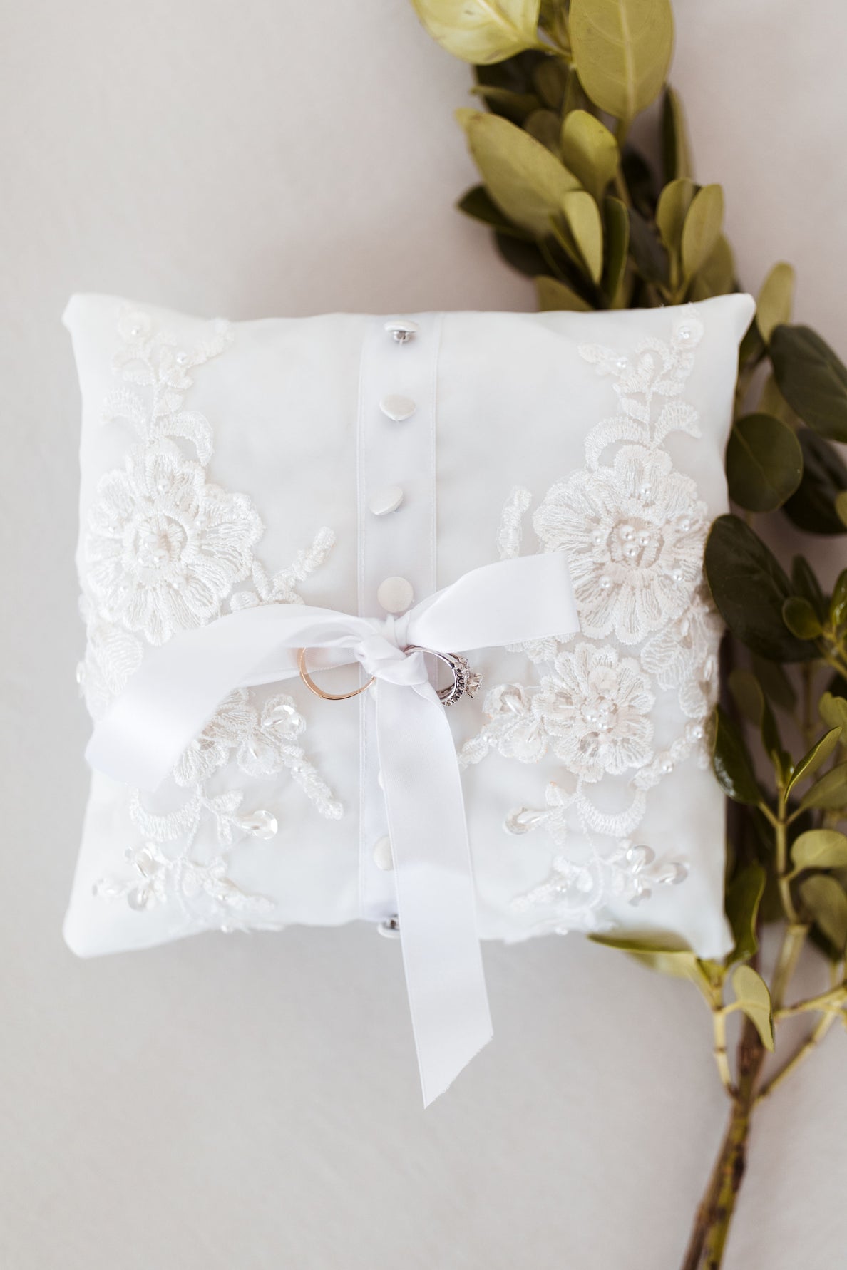 Little World Ring Pillow Pearls, Decor Bridal India | Ubuy